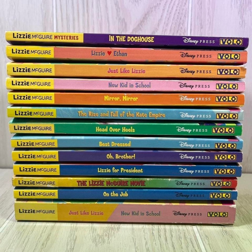 Lot of 13 Lizzie McGuire early 2000s/y2k paperback books Minor wear beds etc